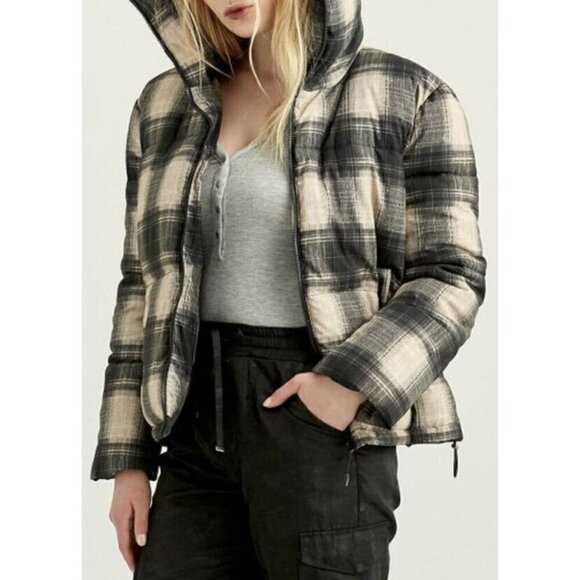 NWT Boundless North Size S Plaid Puffer Jacket Brown MSRP $128 - Picture 3 of 14